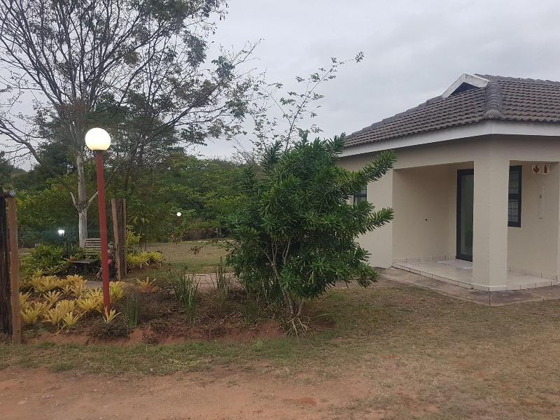 Sand River Cottages image