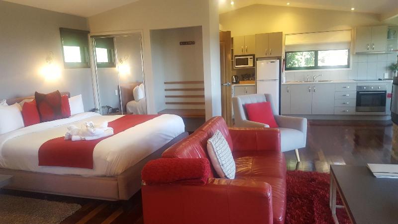 Blue Summit Cottages image