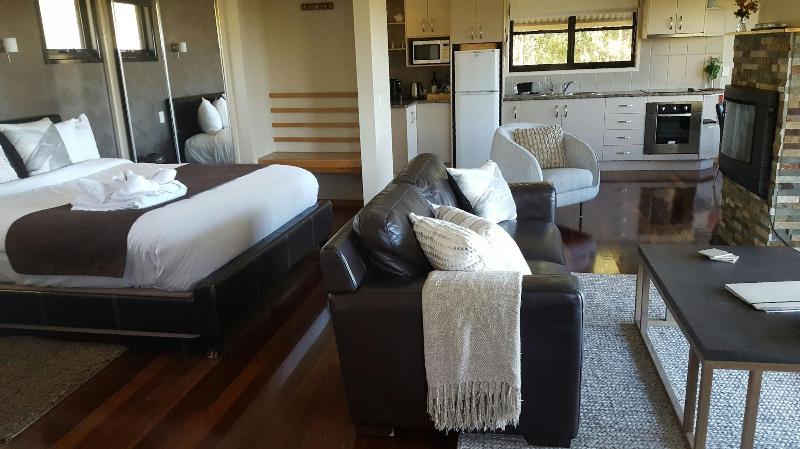 Blue Summit Cottages image