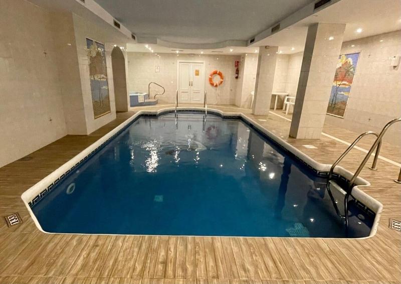 Apartamentos El Toro image