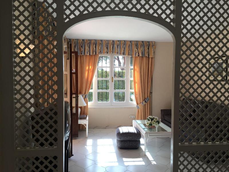 Apartamentos El Toro image