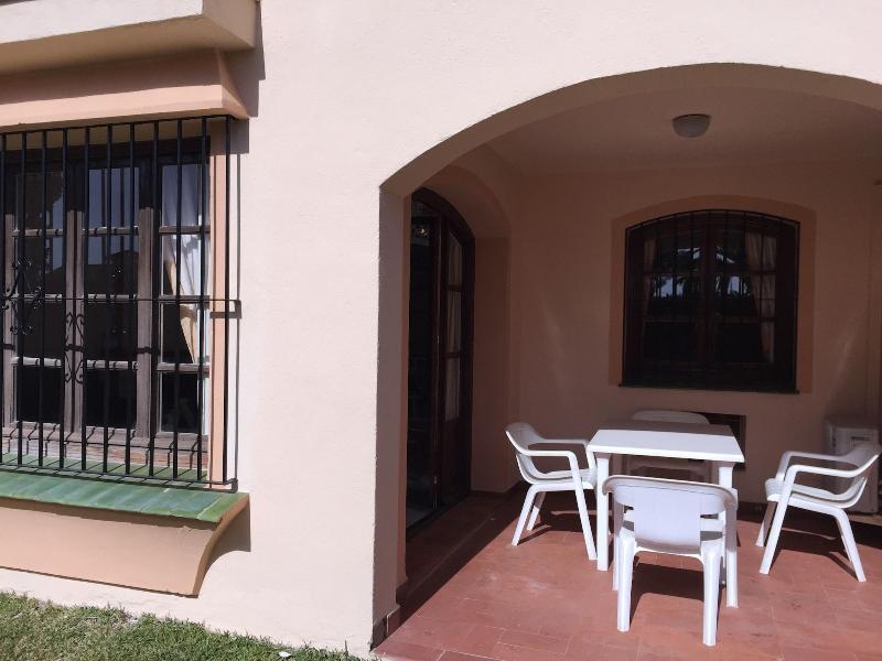 Apartamentos El Toro image