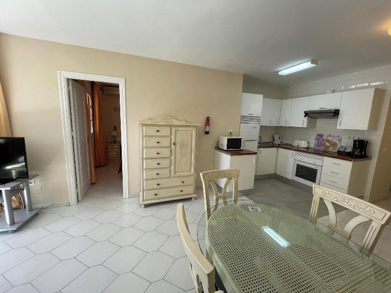 Apartamentos El Toro image