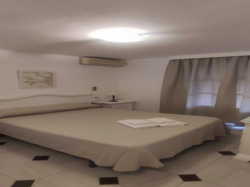 Apartamentos El Toro image