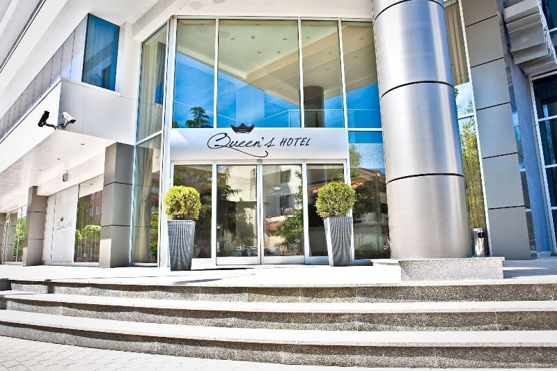 Queen S Hotel