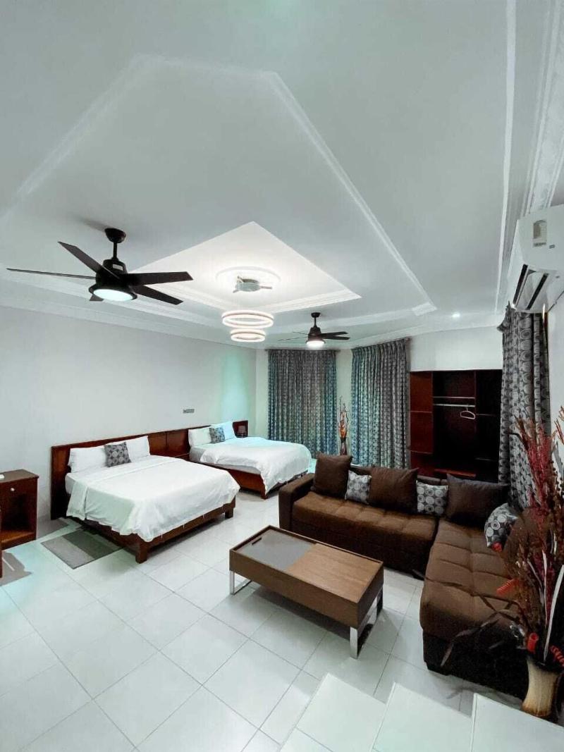 Cocktail And Dreams Hotel image