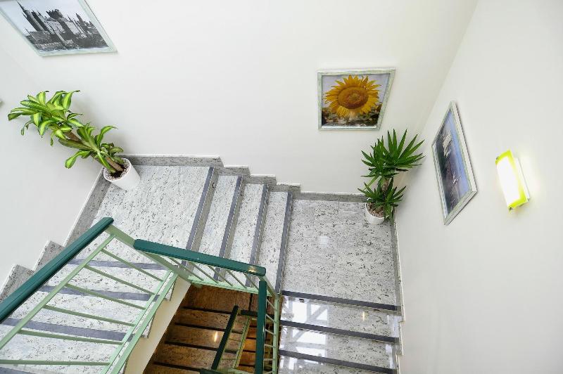 Hotel Apartamentos Aralso image