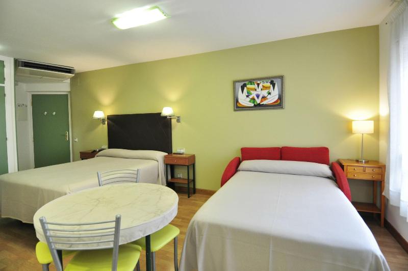 Hotel Apartamentos Aralso image
