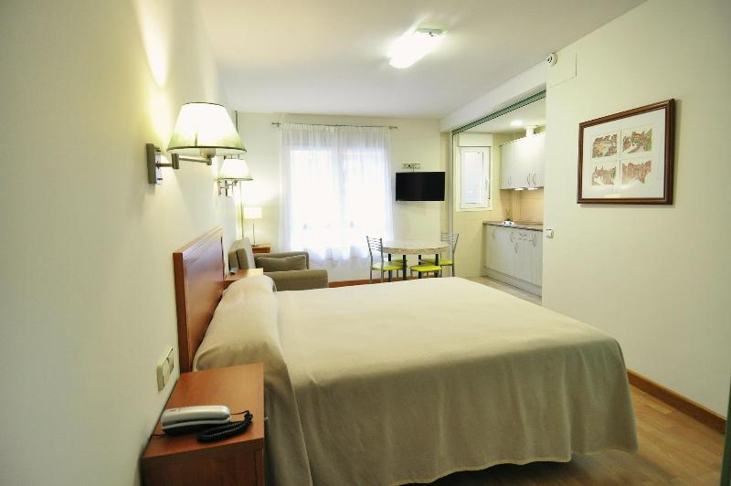 Hotel Apartamentos Aralso image