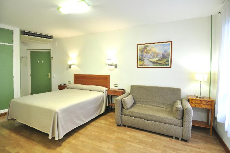 Hotel Apartamentos Aralso image
