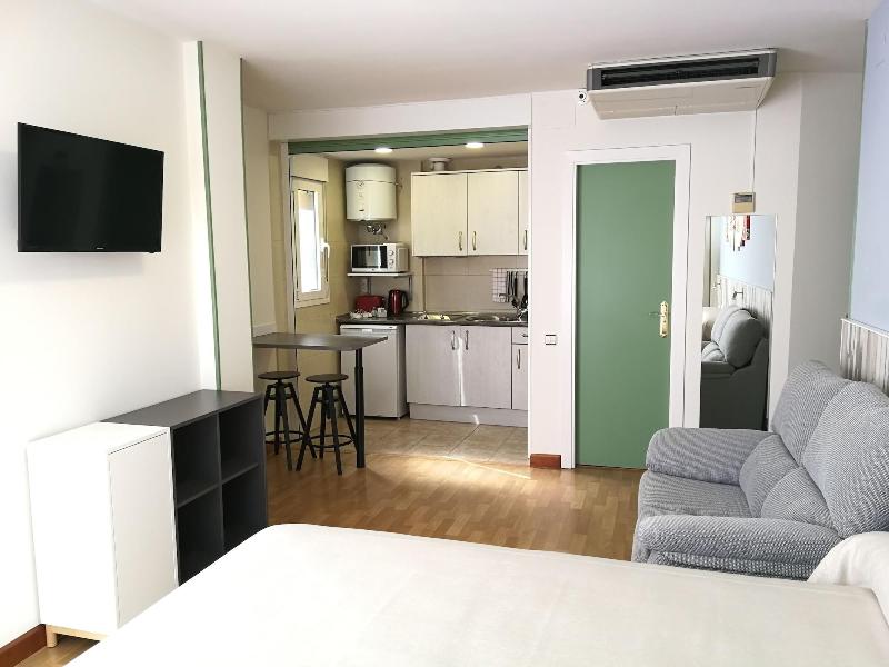 Hotel Apartamentos Aralso image