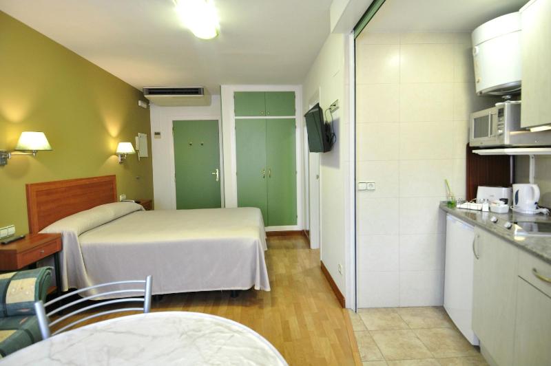 Hotel Apartamentos Aralso image