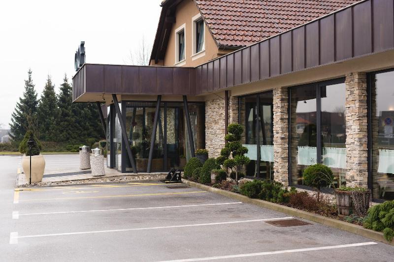 Hotel Grof image