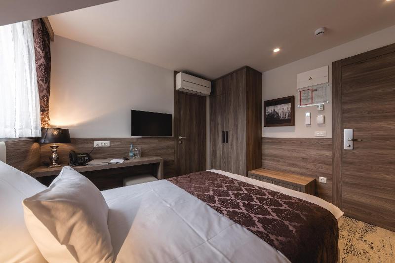 Hotel Grof image
