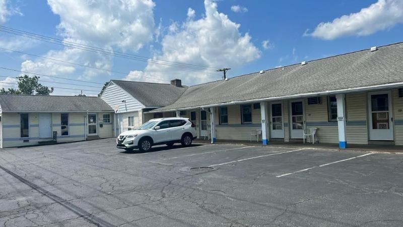 Budget Host Mel Dor Motel image