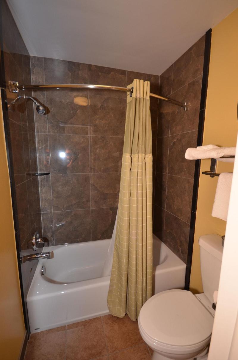 Budget Host Mel Dor Motel image