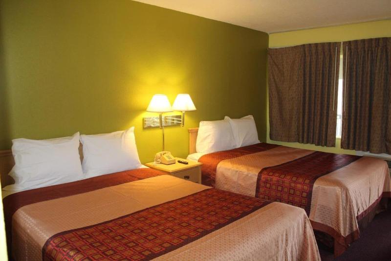 Hutchinson Inn image