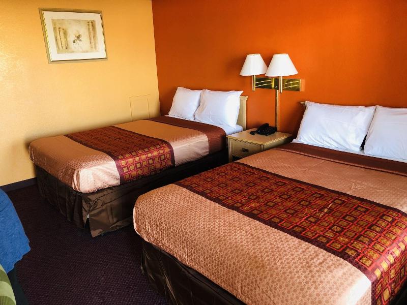 Hutchinson Inn image