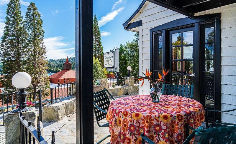 Arrowhead Lake Inn image