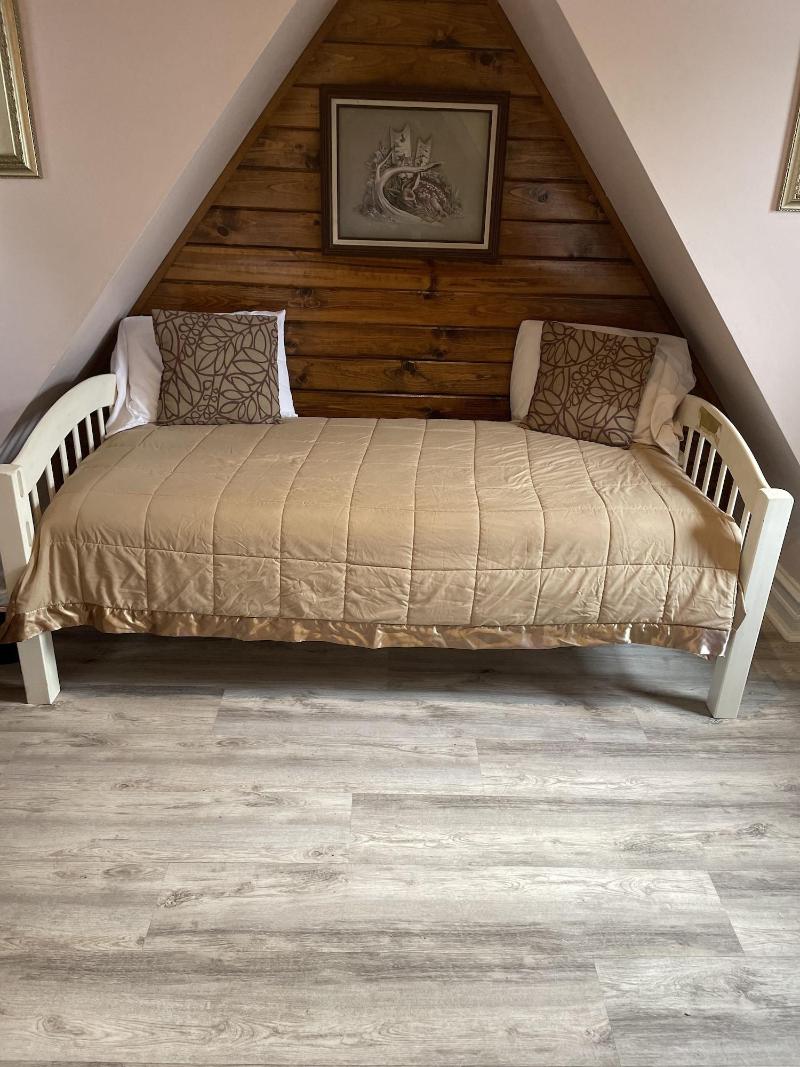 Arrowhead Lake Inn image