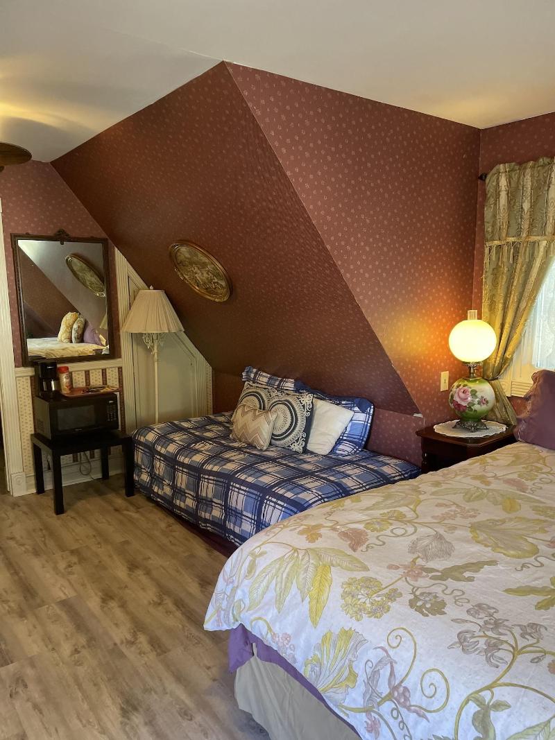 Arrowhead Lake Inn image