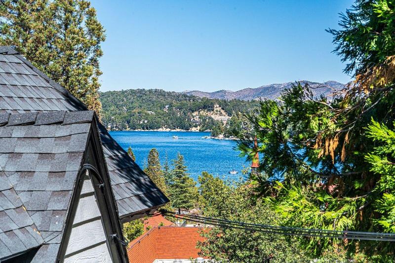Arrowhead Lake Inn image