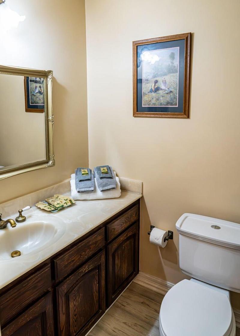 Arrowhead Lake Inn image