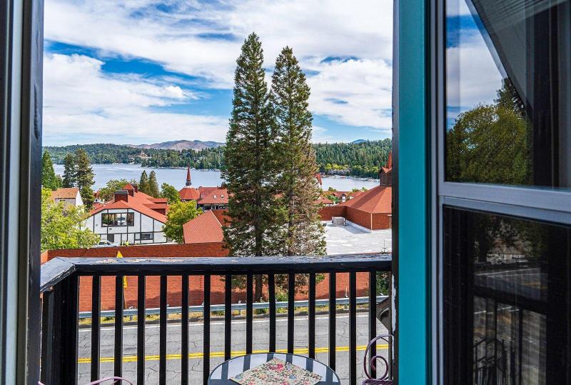 Arrowhead Lake Inn image