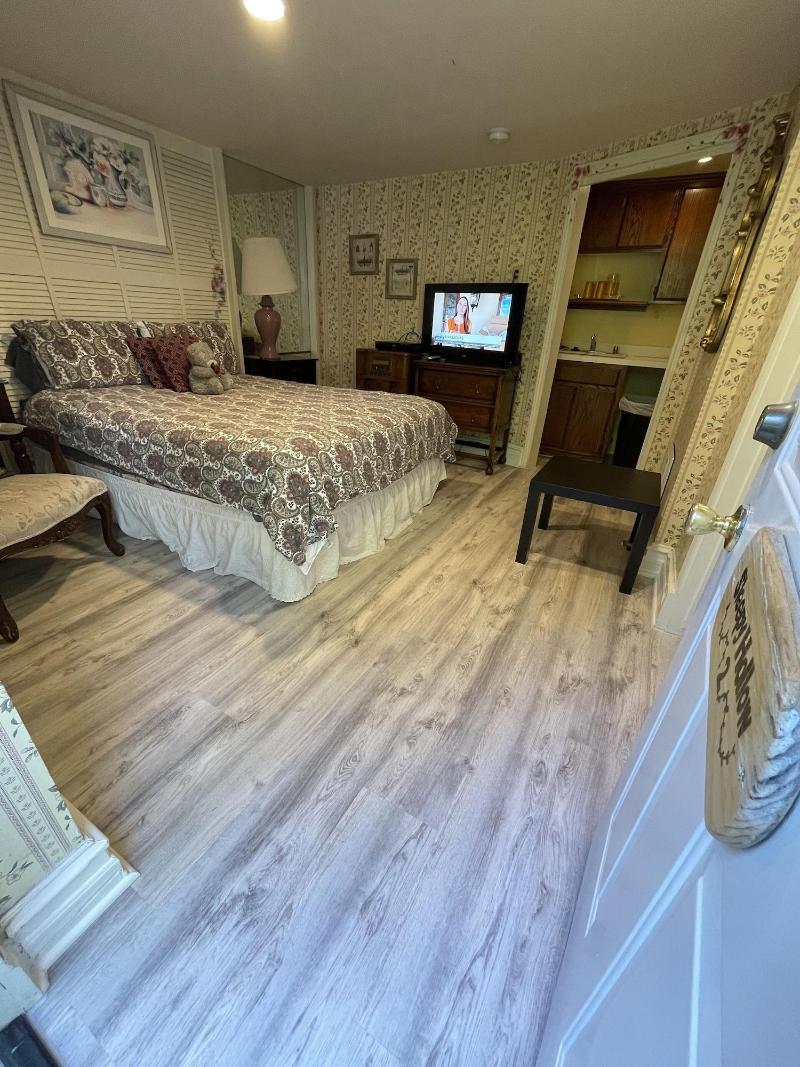 Arrowhead Lake Inn image