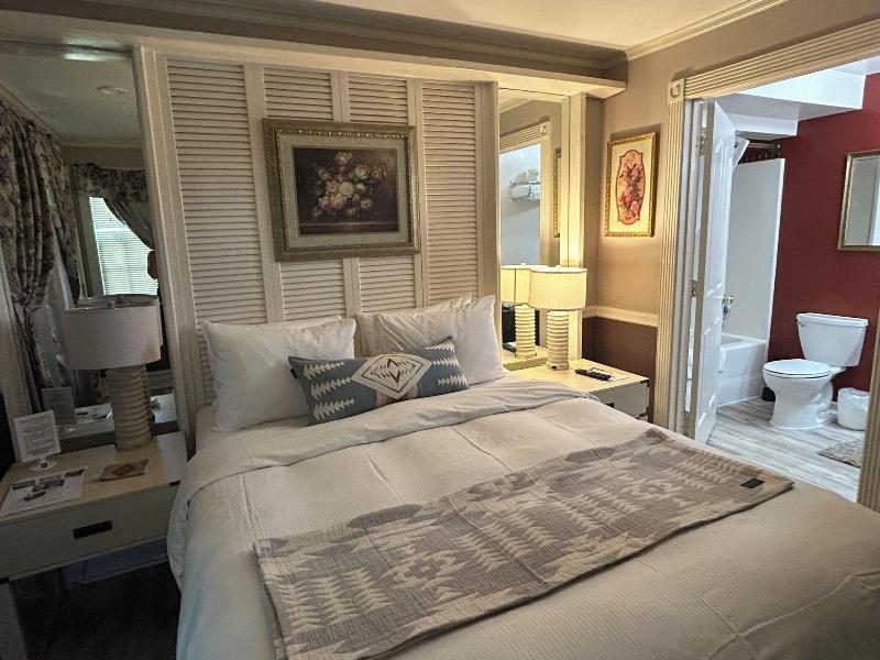 Arrowhead Lake Inn image