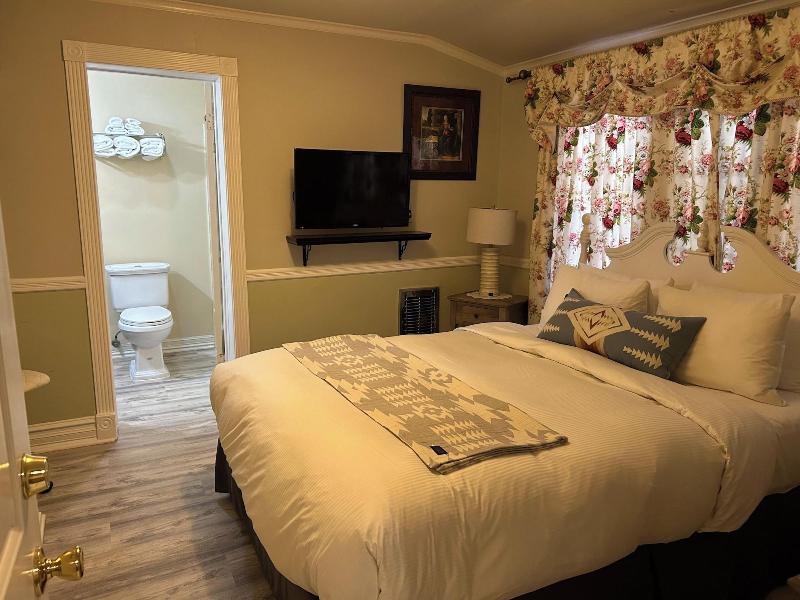 Arrowhead Lake Inn image