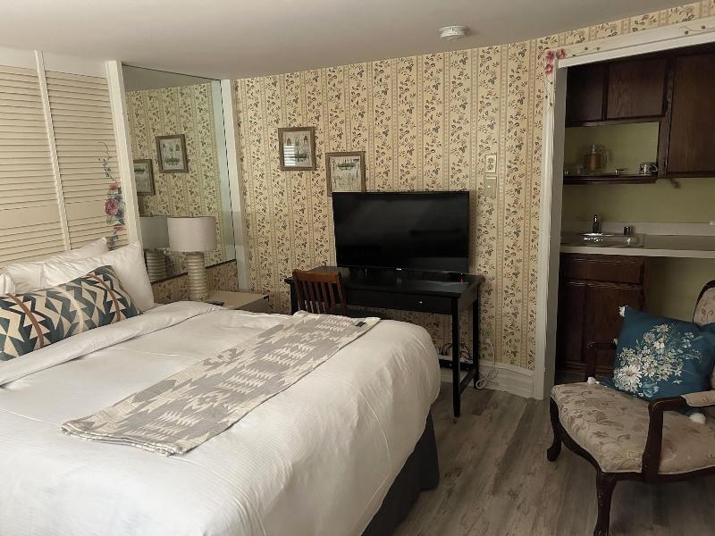 Arrowhead Lake Inn image