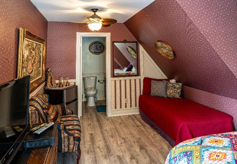 Arrowhead Lake Inn image