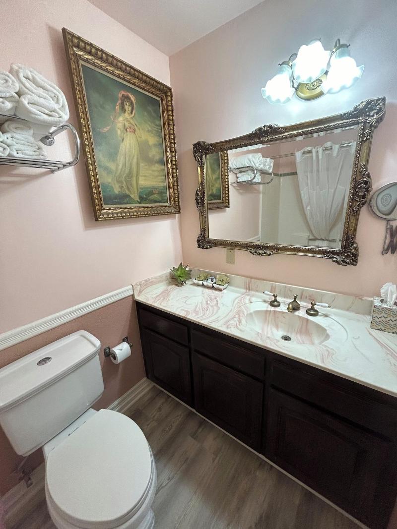 Arrowhead Lake Inn image