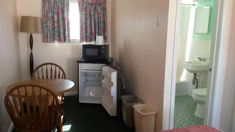 Blue Water Motel image