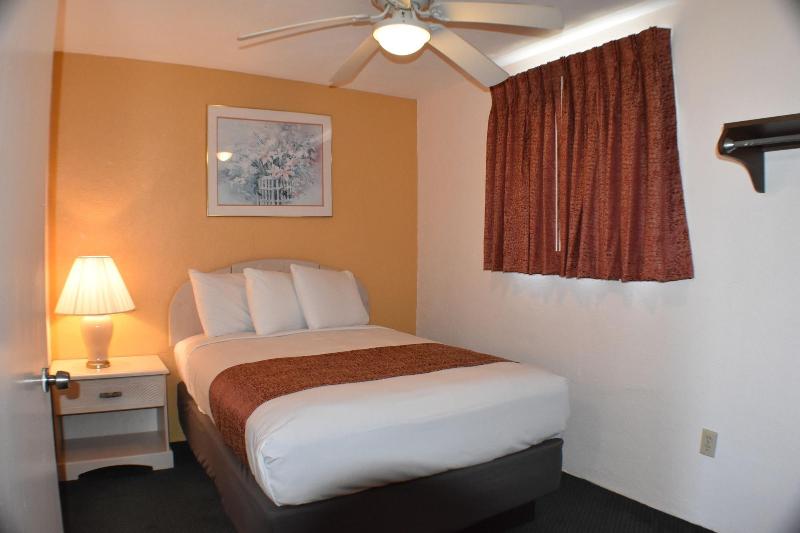 Blue Water Motel image