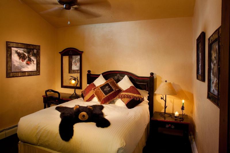 Alpine Village Suites image