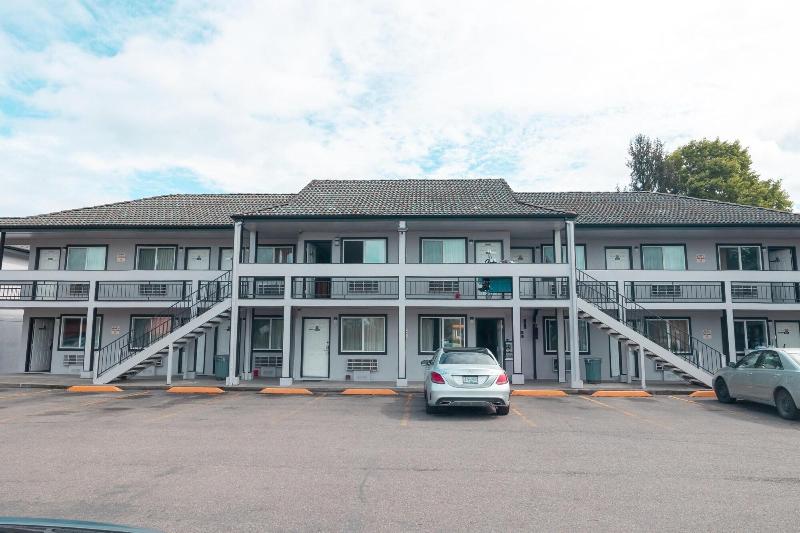 Sumner Motor Inn image