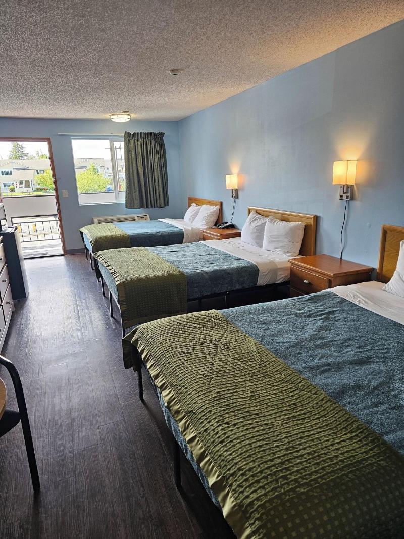 Sumner Motor Inn image