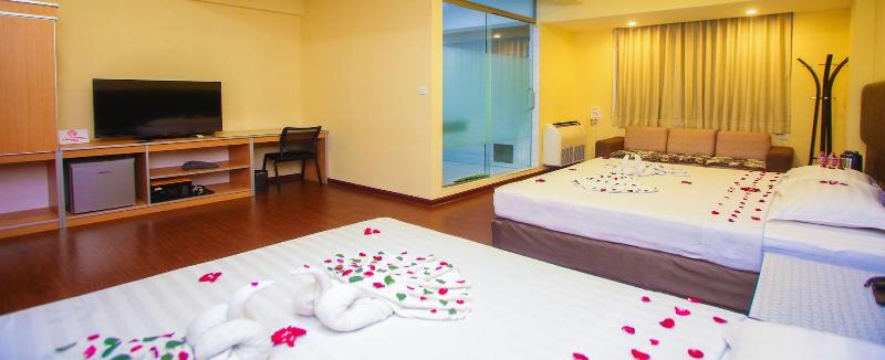 Grace Treasure Hotel image