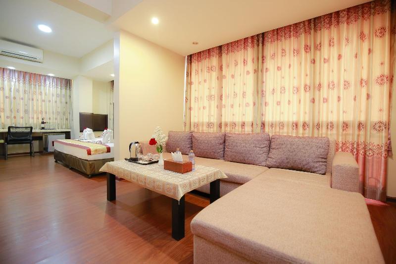 Grace Treasure Hotel image