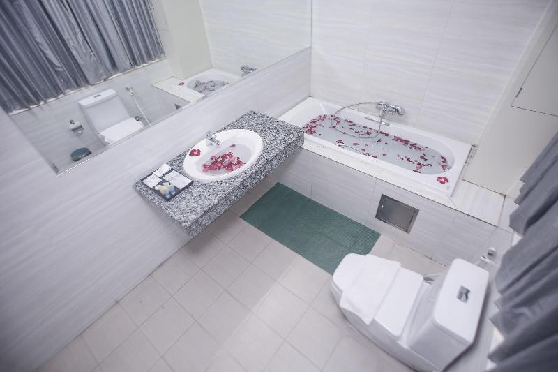 Grace Treasure Hotel image