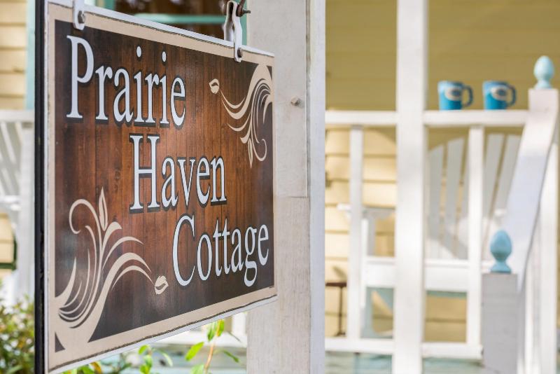 Maison D Memoire Bed Breakfast Cottages image