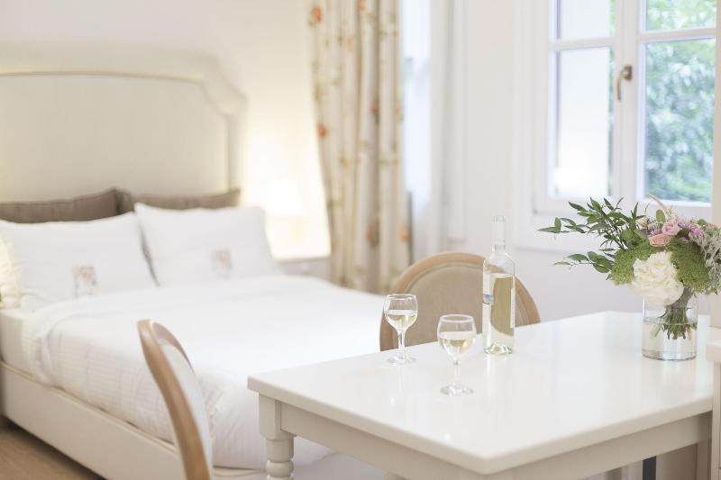 Gatto Perso Luxury Apartments image