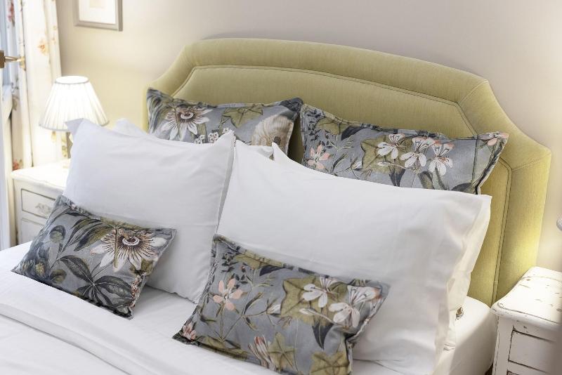 Gatto Perso Luxury Apartments image