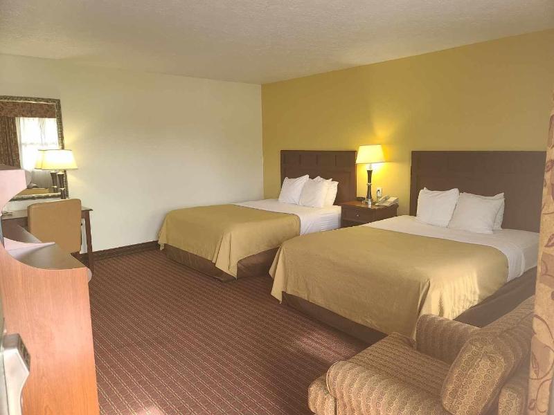 Budget Inn Farmington image