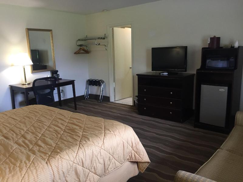 Budget Inn Farmington image
