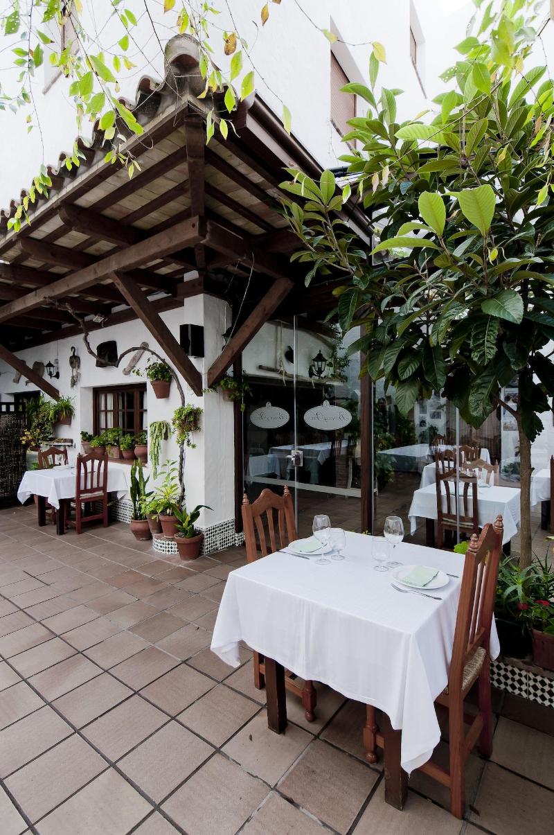 Hotel Restaurante Blanco Y Verde image