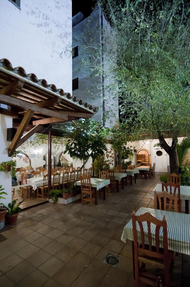 Hotel Restaurante Blanco Y Verde image