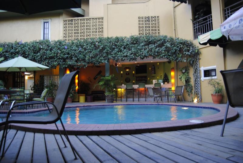 Aparthotel La Cordillera image